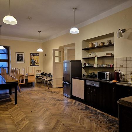 50 People Apartment Krakow Dış mekan fotoğraf