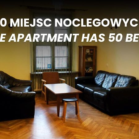 50 People Apartment Krakow Dış mekan fotoğraf