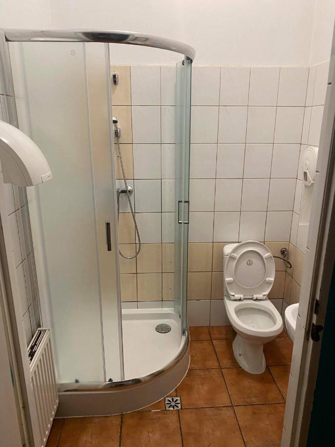 50 People Apartment Krakow Dış mekan fotoğraf