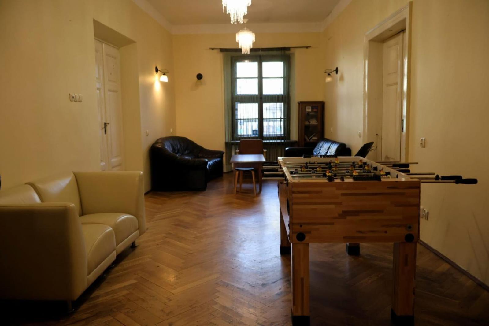 50 People Apartment Krakow Dış mekan fotoğraf